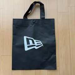 New Era 黒 不織布バッグのサムネイル