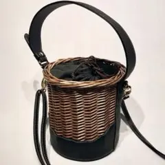 極美品⭐︎しまむら⭐︎柳　バケツバッグ　ハンドバッグ　ショルダー　黒　2way 底鋲のサムネイル