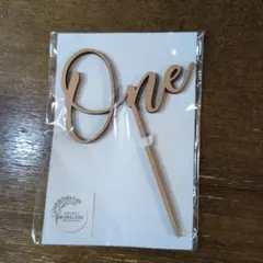 木製「One」ケーキトッパー