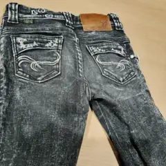 Item thumbnail for item b75dc193-83a3-45d1-a056-ebee62b11492