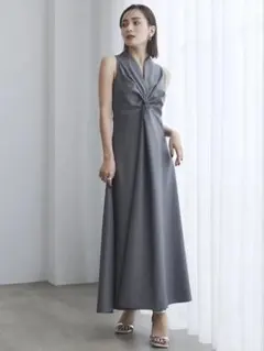 anuans ツイストギャザーワンピース