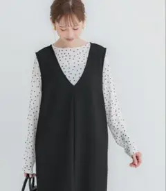 エンボスVネックワンピース coca ジャンスカ