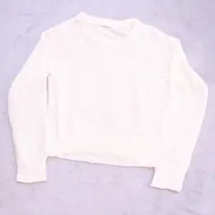 GU ジーユー ニット ホワイト 白 無地 長袖