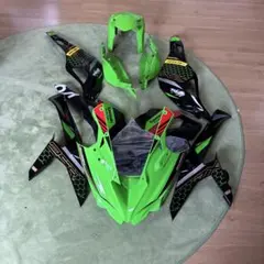 GPZ400F用 フルカウルセット - メルカリ