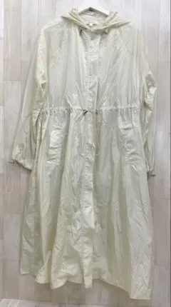 MOUSSY マウジー ナイロン 薄手 フード付 ロングコート アイボリー系