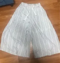 CECIL McBEE ガウチョパンツ　ストライプ