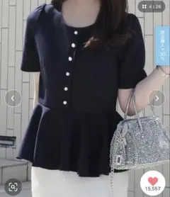 カットオフパフスリーブぺプラムトップスのサムネイル