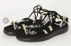Teva VOYA INFINITY METALLIC サンダル　新品　テバ　5のサムネイル