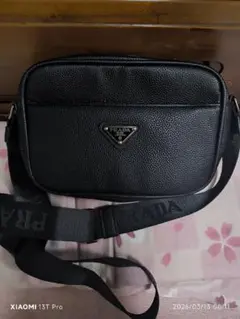 PRADA ブラックレザーショルダーバッグ 値下げしました。