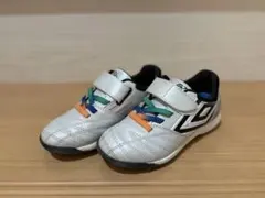 umbro サッカー トレーニングシューズ