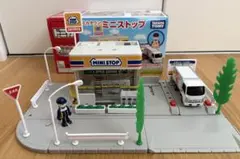 2026年最新】トミカタウン ファミリーマートの人気アイテム - メルカリ
