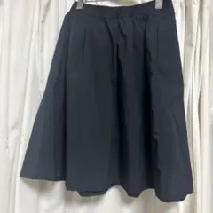 ユニクロ　ドライストレッチタックスカート