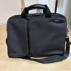 美品　ZEROSHOCK ノートパソコンケース