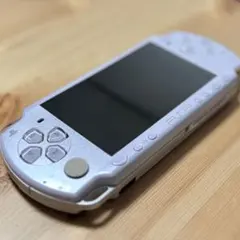 PSP-2000（本体とソフト）（バッテリーなし）（充電ケーブルあり）動作確認済