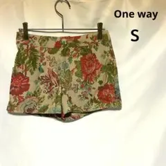 美品✨【ワンウェイ】ショートパンツ キュロット (Ｓ) 花柄 ベージュ系