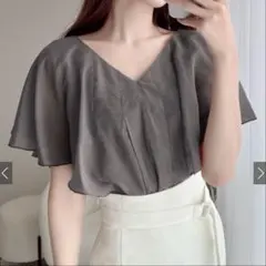 チャコール フレアスリーブ トップス