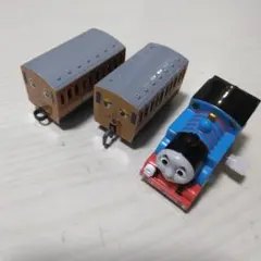 カプセルプラレール　トーマス　アニーとクララベルセット
