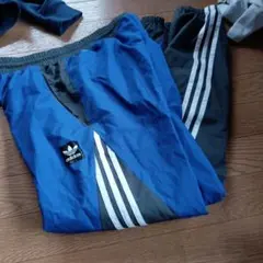 adidas アディダスオリジナルス　ナイロンパンツ　シャカパン　メッシュのサムネイル