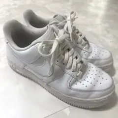 NIKE AIR FORCE 1 ホワイト スニーカー