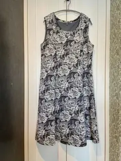 LAURA ASHLEY 花柄ジャガードノースリーブワンピース