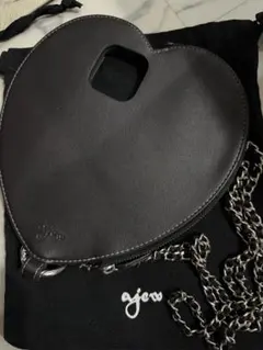 ajew iPhone15promaxハート型ブラックスマホショルダー