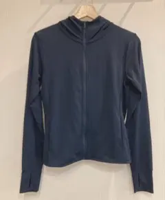 UNIQLO エアリズムUVカットメッシュパーカー S