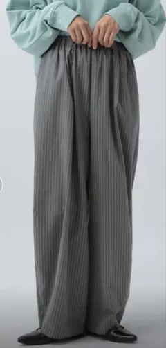 【新品】スラックス　コクーンパンツ　グレー　ストライス　Fサイズ　LEPSIM