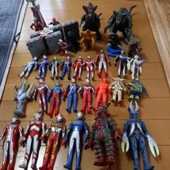 ウルトラマンフィギュアセット（37体）とウルトラマンギンガバック付き ウルトラマンフィギュアセット（37体）とウルトラマンギンガバック付き