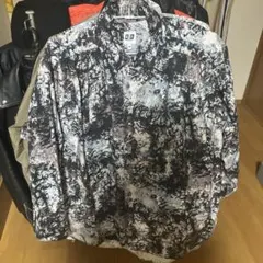 AIE Mサイズ ペインターシャツ 抽象柄のサムネイル
