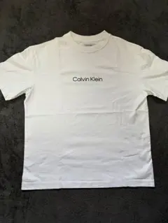 カルバンクラインTシャツ