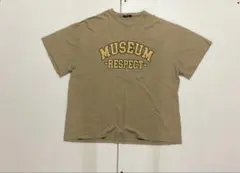 ベージュTシャツ