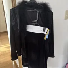 パーティー用　ラメ入りファー付きボレロ ブラック