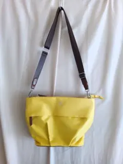 (462)　美品・Ottima gita ショルダーバッグ イエロー