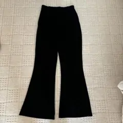 WEGOのブラックフレアパンツ