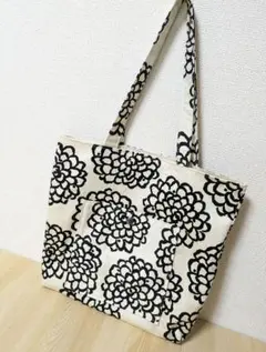 ハンドメイド【213A】バッグ トートバッグ エコバッグ レッスンバッグ 花柄