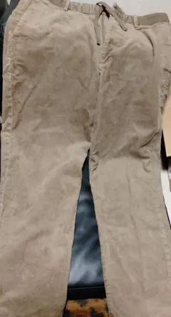 UNIQLO ベージュ チノパン M