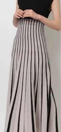 mercuryduoバイカラーワンピース S プリーツ フレア 美シルエット