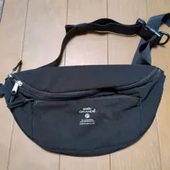 anelloボディバッグ