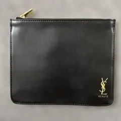 Yves Saint Laurent ブラックポーチ