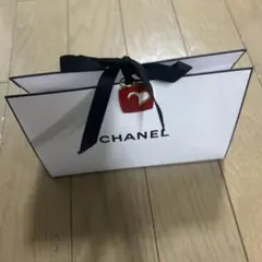 CHANEL ギフトボックス ホワイト