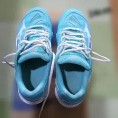 バドミントンシューズ