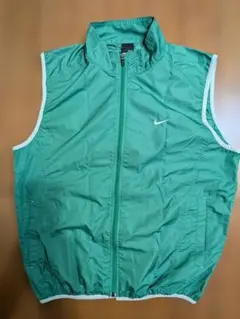 【薄手・高通気】NIKE（ナイキ）軽量トレーニングベスト グリーン系 Lサイズのサムネイル