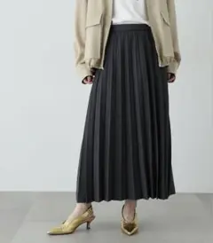 Natural Beauty Basic ロングプリーツスカート