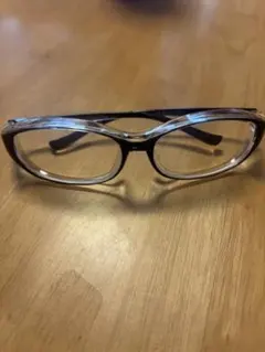 Item thumbnail for item def5a5c7-6c11-41fc-a012-dec01d75c1c6