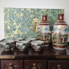 骨董品　古道具　九谷焼　松峯　酒器揃　徳利2・お猪口5　庄三風　六角器のサムネイル