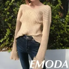 試着のみ ✽ EMODA ワイドロールW Vニット 栗色