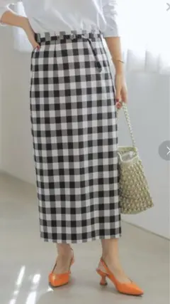 ラトータリテ　 チェックタイトスカート