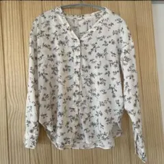 花柄長袖ブラウス　GU Sサイズ