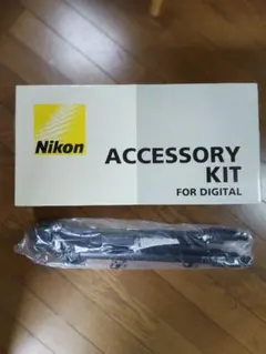 Nikon ACCESSORY KIT デジタル一眼レフ用三脚(水準器付)のみのサムネイル