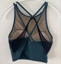 Chacott ヨガウェア カップ付きトップス Sサイズのサムネイル
